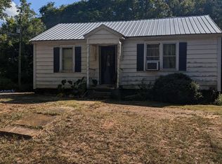 483 Purdy Rd, Selmer, TN 38375