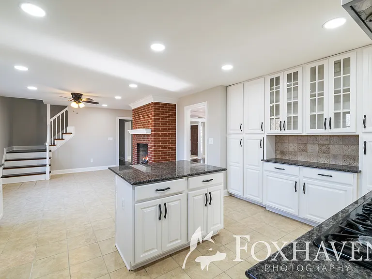 1137 E Keswick Rd #2 — Photo 6