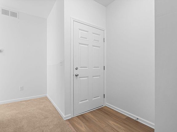 3rd image of 8117 Autumn Woods Trl