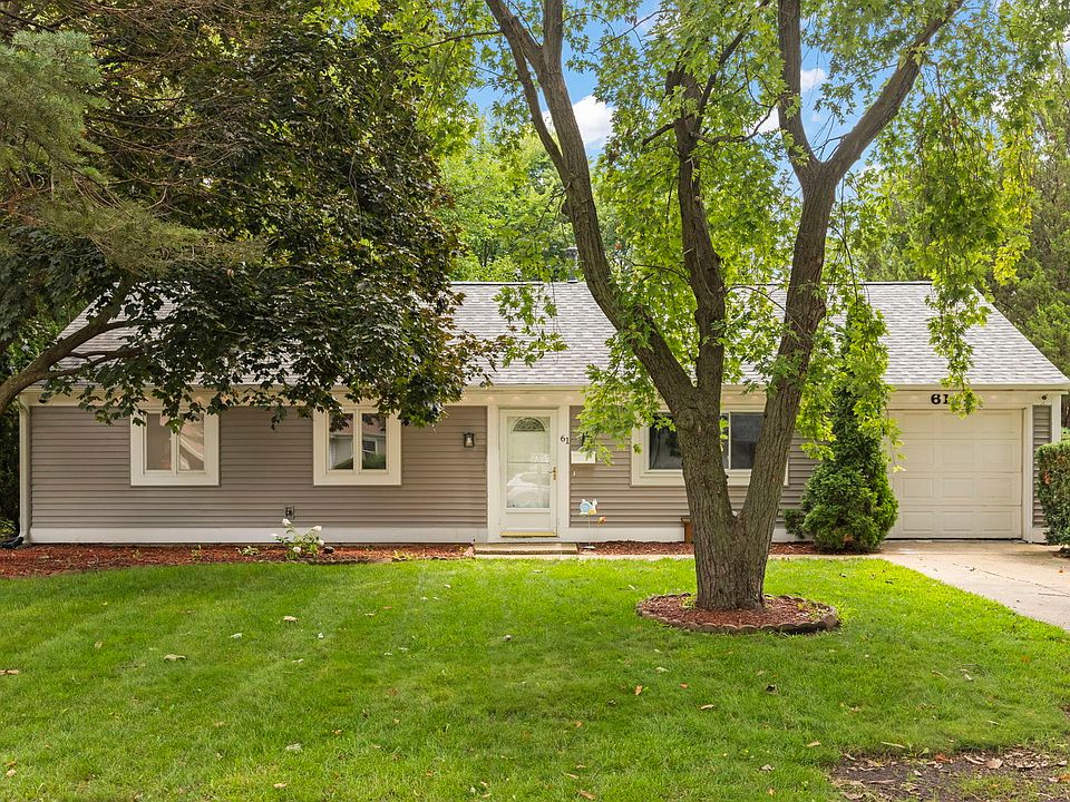 1st image of 61 Eastfield Rd