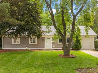 61 Eastfield Rd, Montgomery, IL 60538