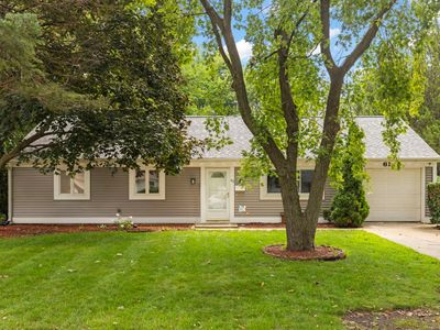 61 Eastfield Rd, Montgomery, IL, 60538