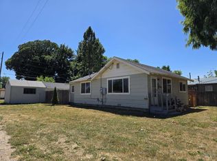 318 6th St, Wilder, ID 83676