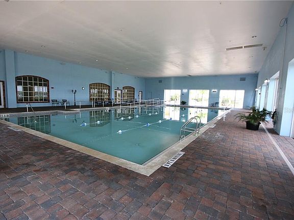 3rd image of 4452 Turnberry Ln