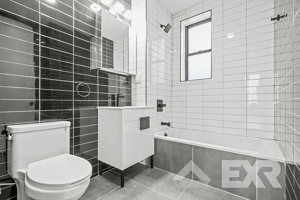 Rented by EXR | media 2