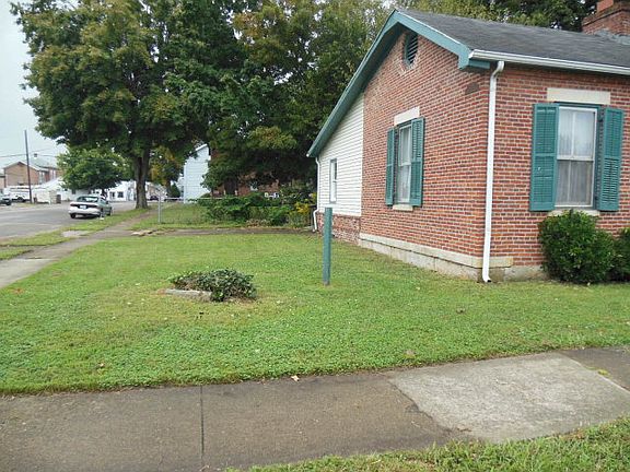 3rd image of 229 E North St