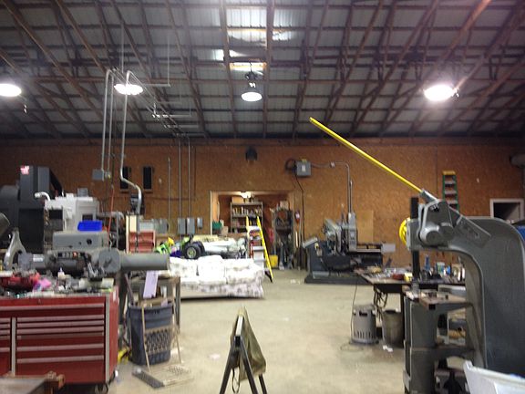 4th image of 5035 Raymond Stotzer Pkwy