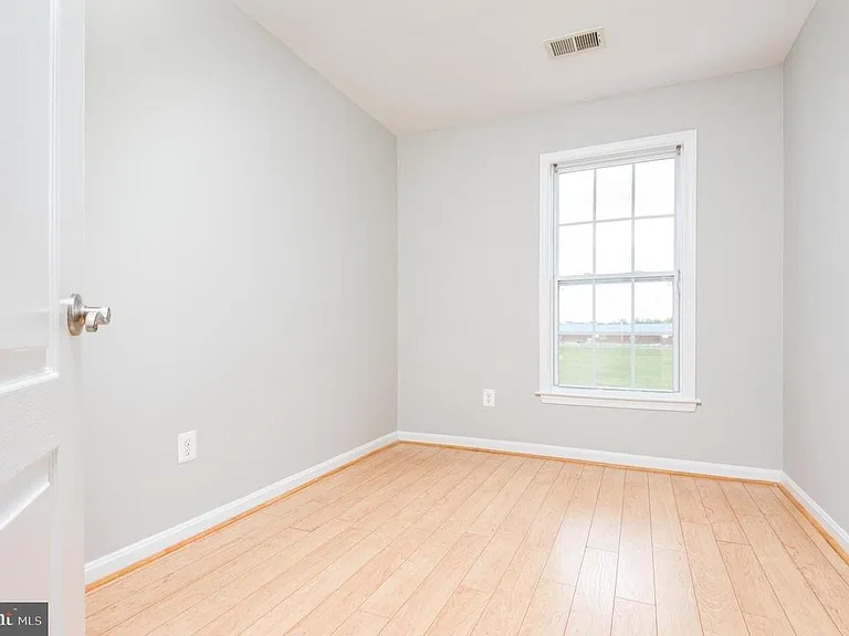 42092 Tanzanite Ter — Photo 19