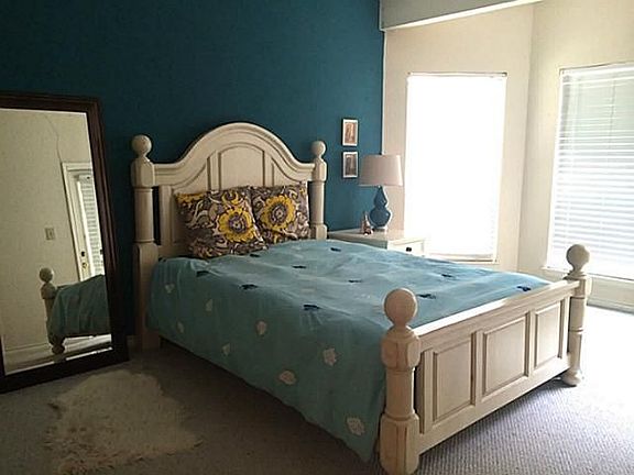 4th image of 3105 San Jacinto St APT 206