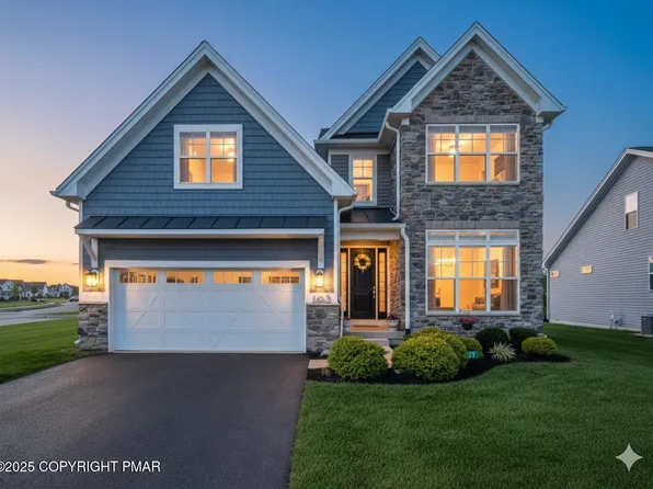 6827 Sycamore Dr, Bath, PA 18014