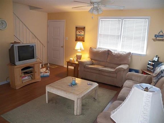 4th image of 233 78th St Unit West