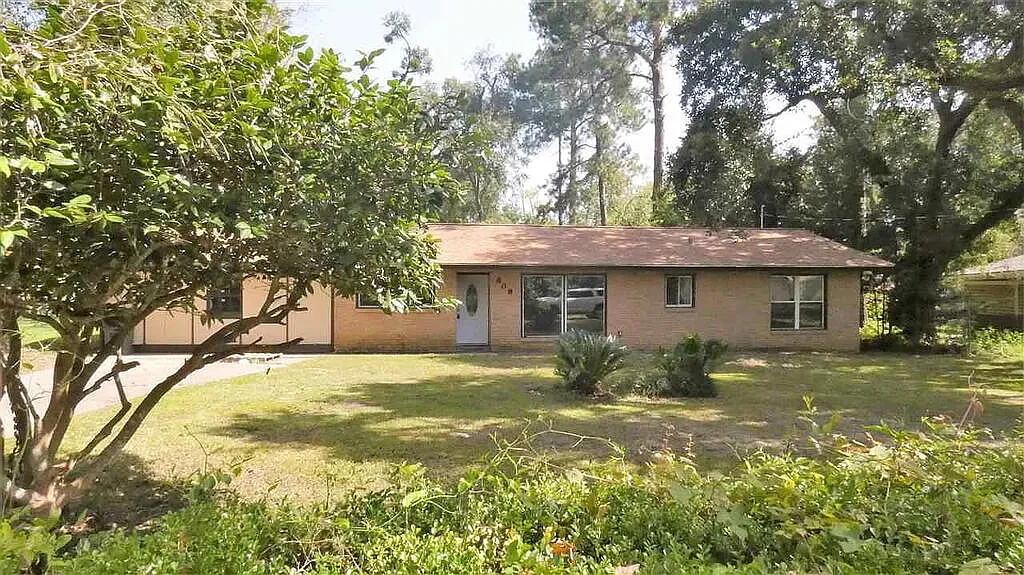 3 bed, 2.0 bath, 1814 sqft, $1,650 — Photo 1