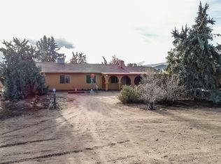 8875 Valle Vista Rd, Phelan, CA 92371