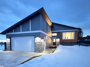 102 1st St, West Cove, AB T0E0A2