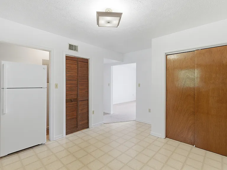 830 Locust St #6 — Photo 9