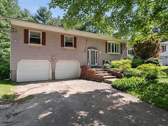 2nd image of 10 Logwood Circle