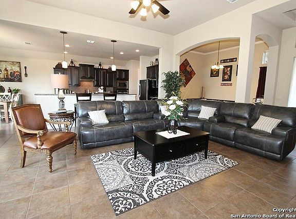 2nd image of 2919 Grassnook Ct