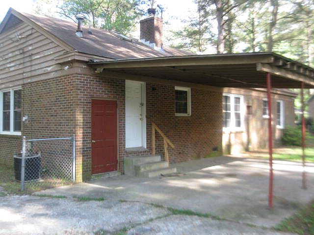 2nd image of 116 S Kirkwood Ave