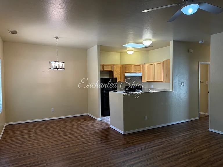 3051 Southern Blvd SE #B — Photo 9