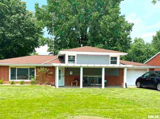 2601 E Keys Ave, Grandview, IL 62702