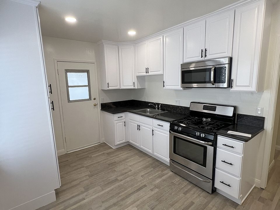 Newley updated kitchen with recessed lighting.