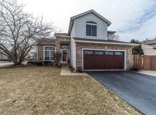 1182 Moonstone Run, Lake In The Hills, IL 60156