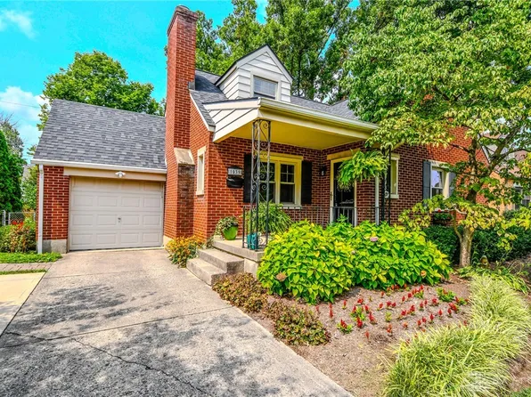 1039 Hampshire Rd, Dayton, OH 45419