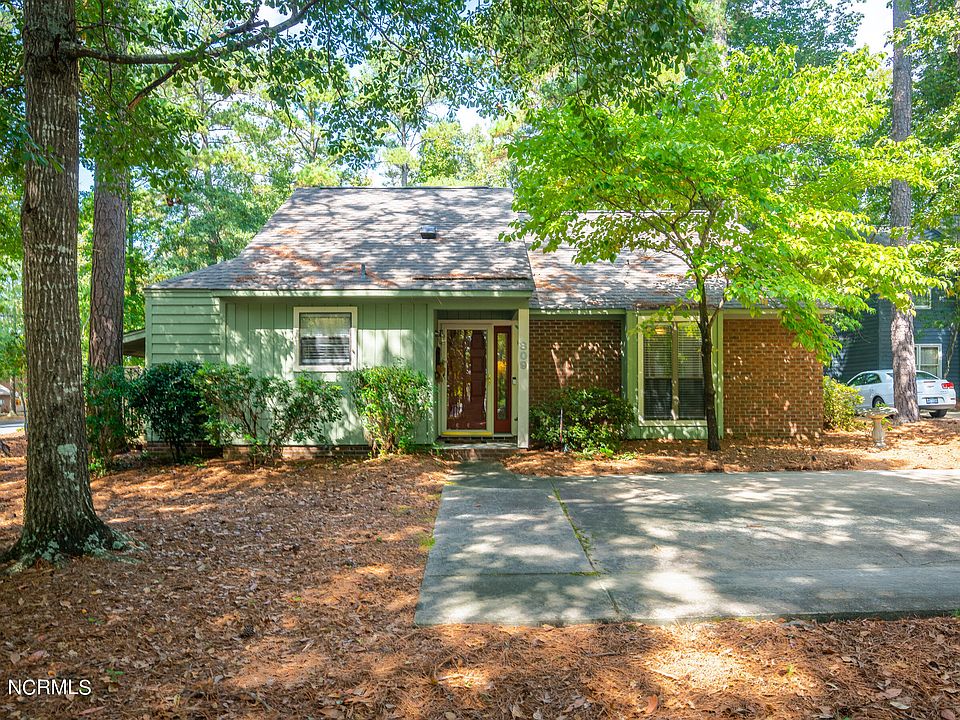 1st image of 809 Winding Branches Drive