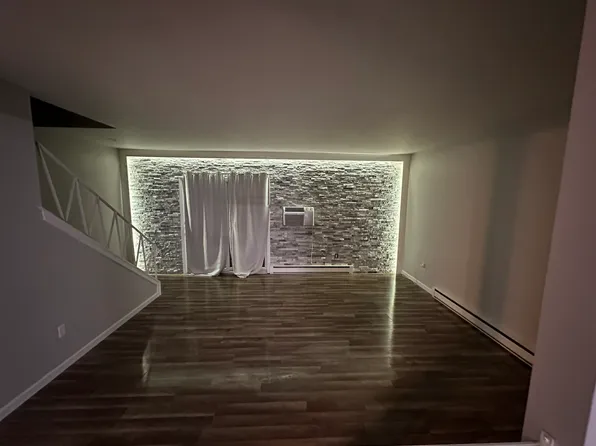 20 Lawrence Ave #45, South Hadley, MA 01075