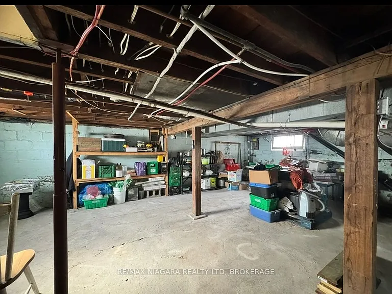 4893 Hunter St — Photo 15