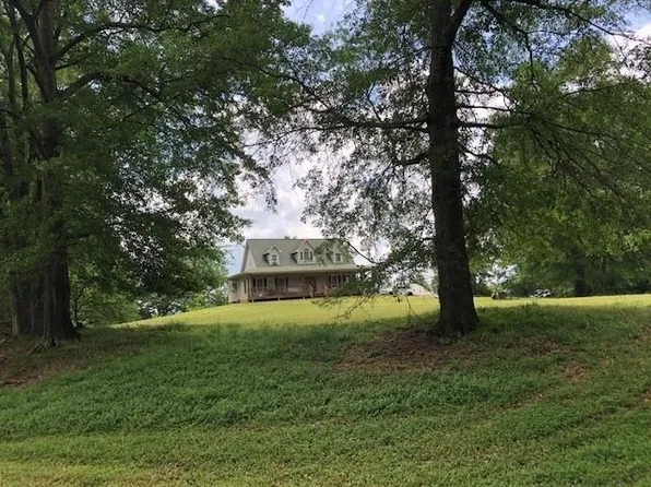 381 Dixon Bridge Rd, Maysville, GA 30558