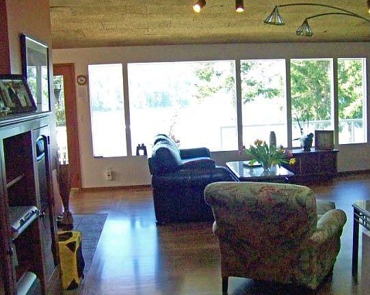 4th image of 5018 Sunset Dr NW