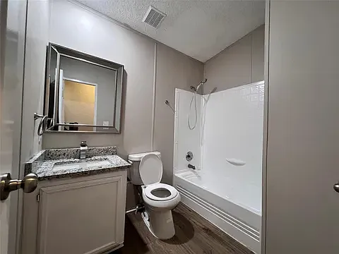 612 Lewald Cir — Photo 10