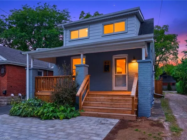 304 Park St W, Hamilton, ON L9H 1Y9