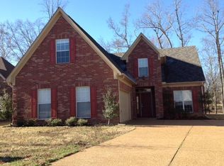 221 Fairway Trace Dr, Hernando, MS 38632