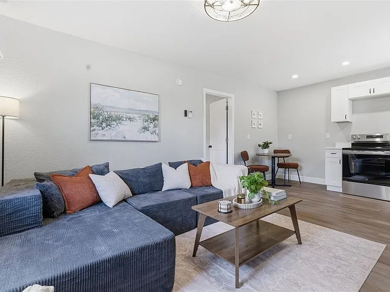 113 145th Ave E #1 — Photo 9