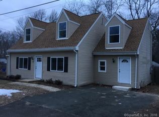 114 Hickory Dr, Coventry, CT 06238