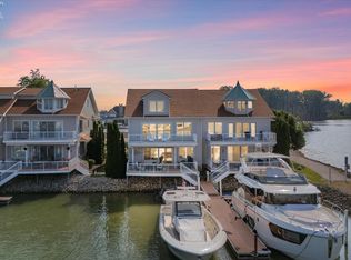 2822 N Noreaster Cove Dr, Port Clinton, OH 43452