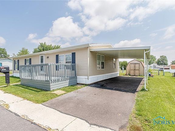 3rd image of 1303 Chateau Cir #60