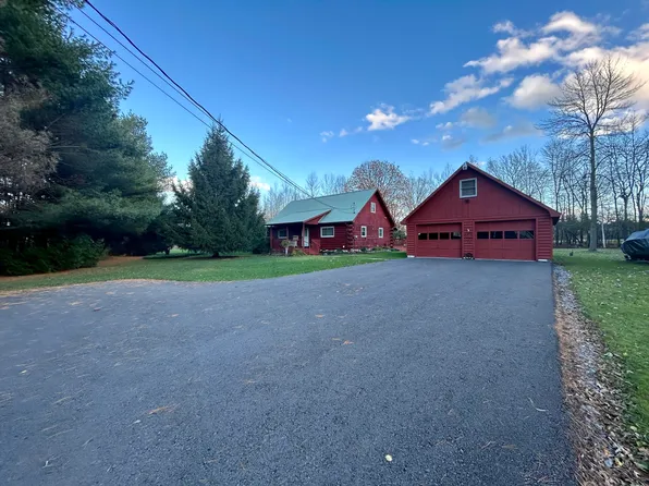 43 Estate Dr, Plattsburgh, NY 12901