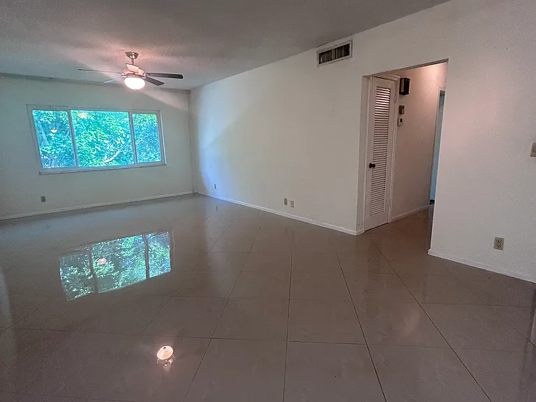 5700 NE 22nd Way #324 — Photo 16