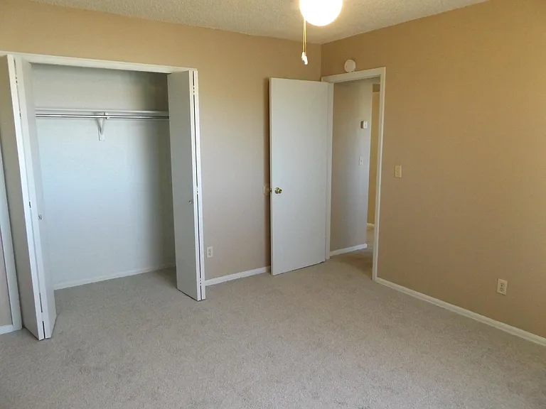 Sienna Place — Photo 34