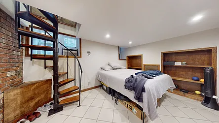 Rented by Bond New York