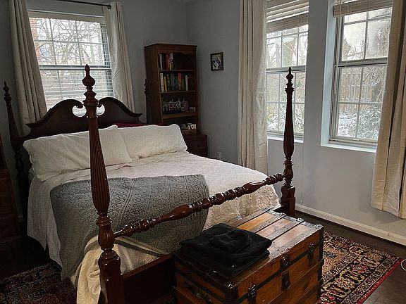 2nd image of 1817 N Rhodes St #4-257