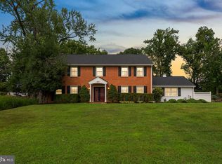 3809 King William Dr, Olney, MD 20832