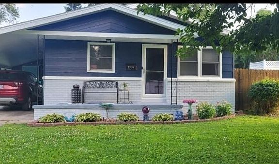 2nd image of 1934 W Lee Street