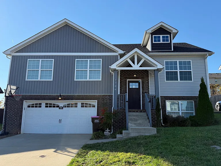 706 Banister Dr — Photo 24