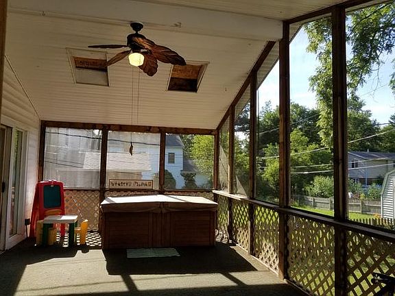 4th image of 25044 W Crawford Ave