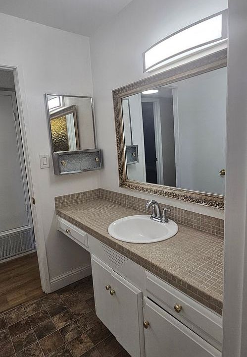 1st image of 5901 S Land Park Dr #5881