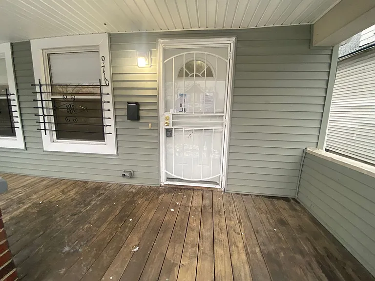 9710 Easton Ave — Photo 4